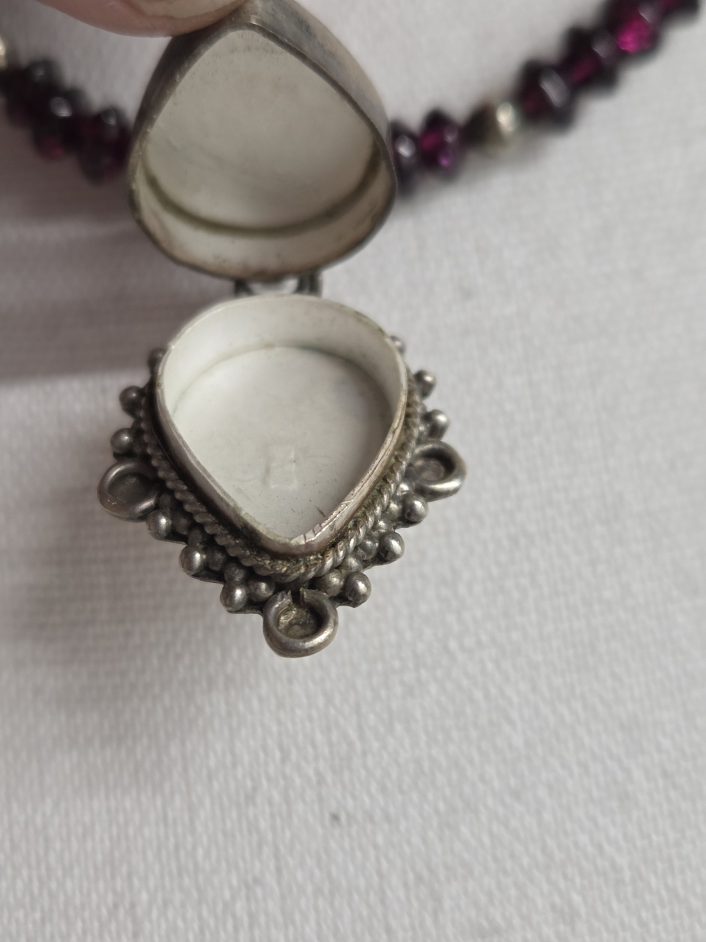 Handcrafted Garnet Bead Locket Necklace Silver Pendant Fairycore Boho - Picture 4 of 6